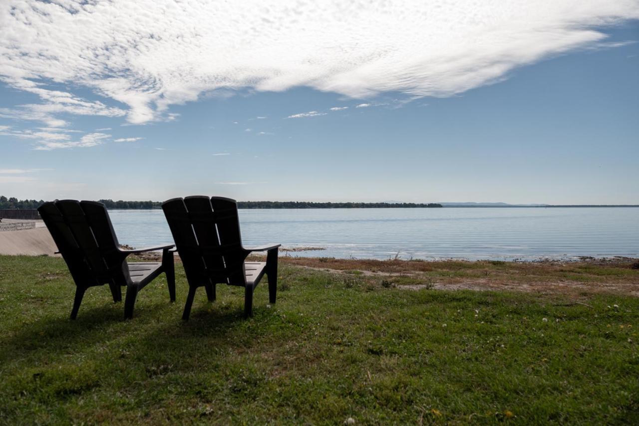 La Cache Du Lac Champlain Ξενοδοχείο Venise-en-Québec Εξωτερικό φωτογραφία